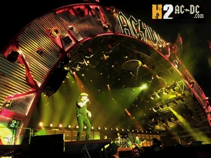 barcelone_barcelona_acdc_2015.jpg