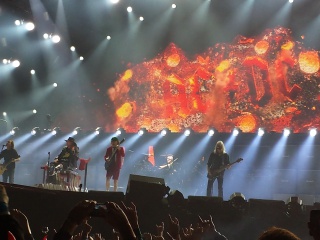 ACDC_LISBONNE_02.jpg